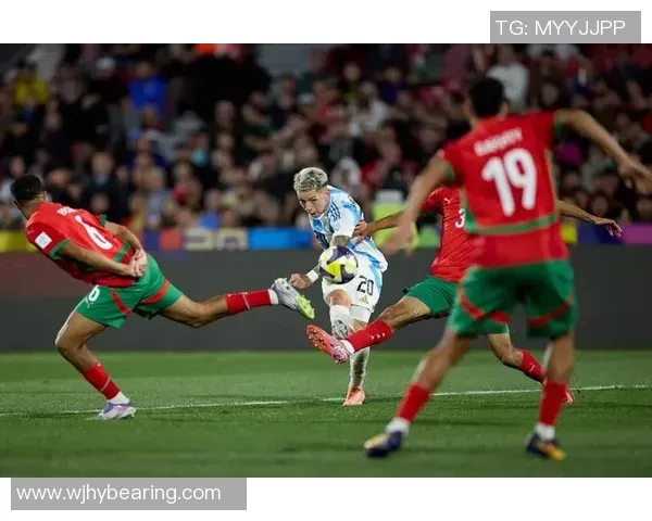 德州游骑兵队新秀哈密尔顿在全垒打大赛创下单轮 28 轰的惊人纪录